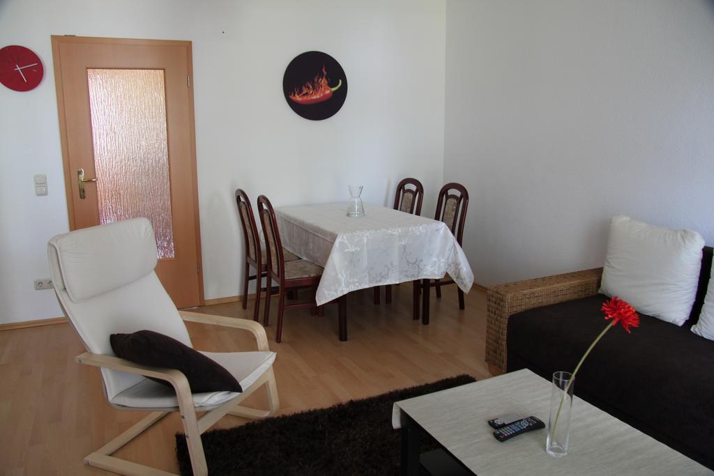 Apartment Centre *